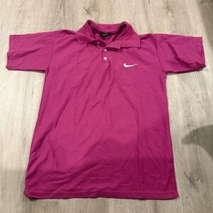 Burgundy Nike polo shirt with white embroidered swoosh polo
Men’s L